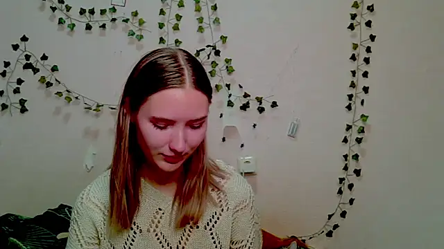  kikiclark   online show from November 15, 2025, 10:37 pm