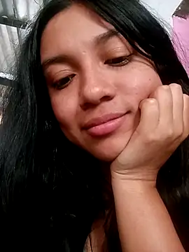 Snapshot of onlymine040 chatting on December 1, 2025, 6:24 pm onlymine040 online show from December 1, 2025, 6:24 pm