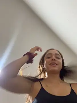 hottiee melannie online show from April 1, 2026, 1:39 am