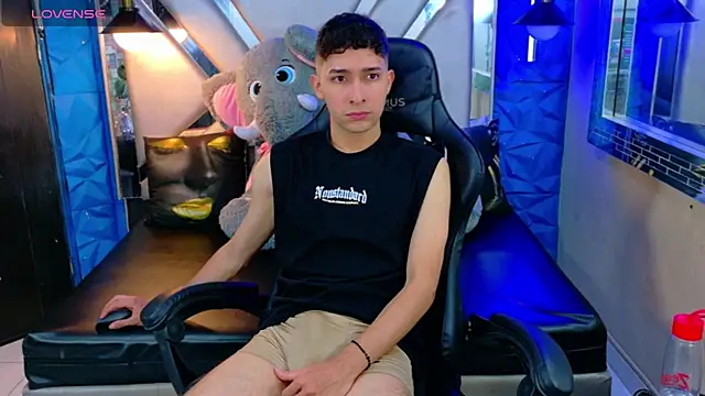 Snapshot of Kygo_Williams chatting on October 12, 2025, 12:09 am Kygo Williams online show from October 12, 2025, 12:09 am