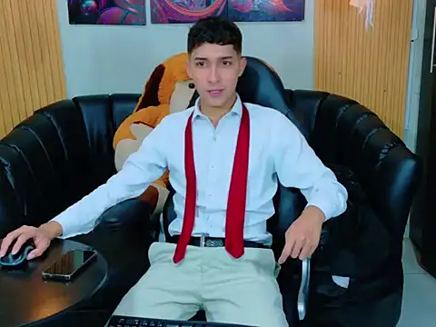 Snapshot of Kygo_Williams chatting on November 17, 2025, 5:57 am Kygo Williams online show from November 17, 2025, 5:57 am