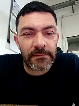 Snapshot of Alex_404040 chatting on September 25, 2025, 3:32 am Alex 404040 online show from September 25, 2025, 3:32 am