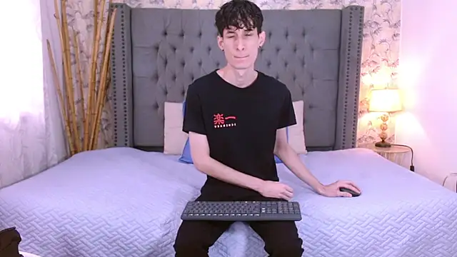 Luke Carter online show from October 2, 2025, 12:56 pm