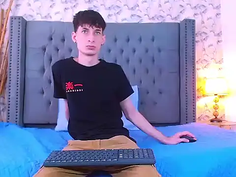 Luke Carter online show from November 3, 2025, 1:12 pm