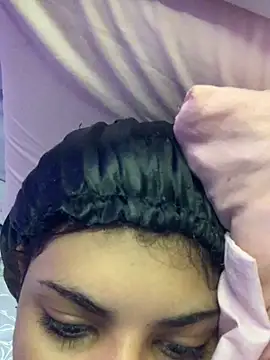 luluzinhax online show from October 22, 2025, 1:11 pm