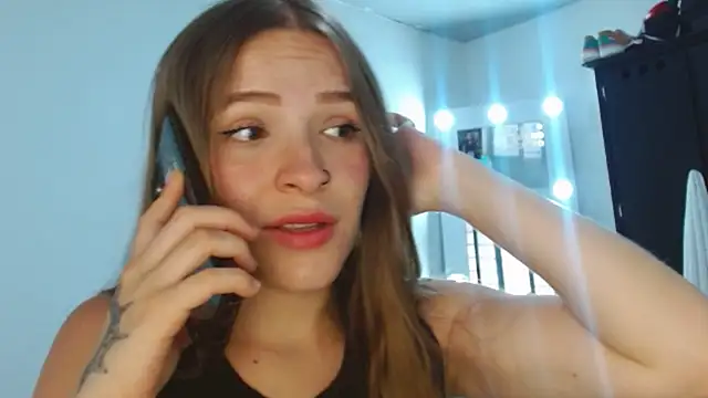 Snapshot of emily-scott chatting on September 12, 2025, 3:01 pm emily-scott online show from September 12, 2025, 3:01 pm