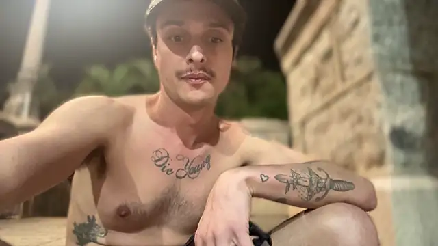 chrisalmeid  online show from February 16, 2026, 7:26 am