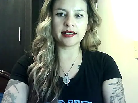 Valery  Rouse  online show from March 22, 2026, 8:23 pm