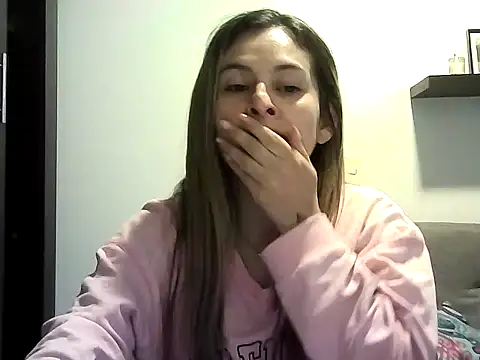 Valery  Rouse  online show from April 23, 2026, 12:04 pm