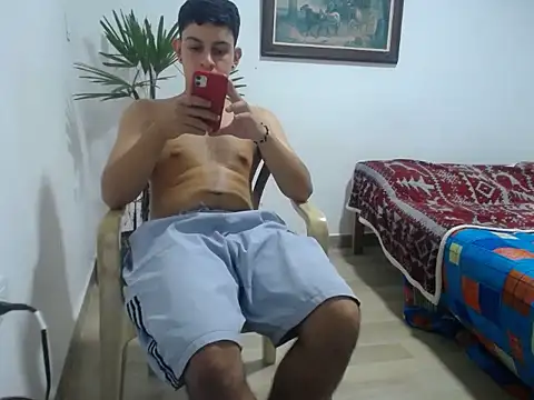 Snapshot of Young_handsome chatting on September 16, 2025, 3:07 am Young handsome online show from September 16, 2025, 3:07 am