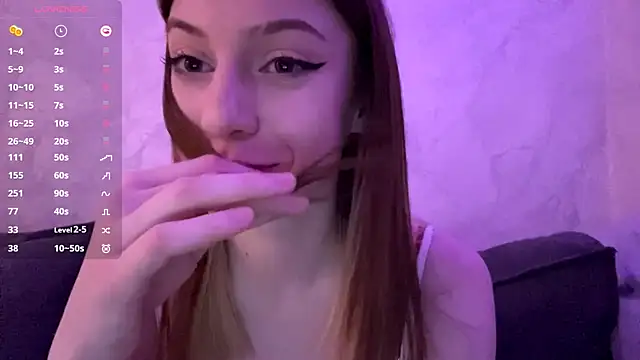 Snapshot of MustangMuse chatting on November 4, 2025, 7:46 pm MustangMuse online show from November 4, 2025, 7:46 pm