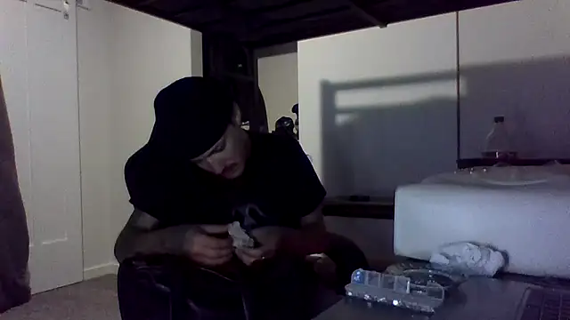 Snapshot of Jbenz420 chatting on June 14, 2026, 9:39 pm Jbenz420 online show from June 14, 2026, 9:39 pm