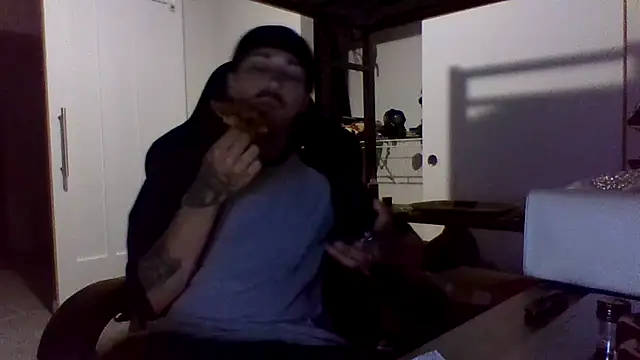 Snapshot of Jbenz420 chatting on June 18, 2026, 1:17 am Jbenz420 online show from June 18, 2026, 1:17 am