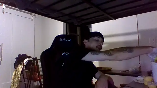 Snapshot of Jbenz420 chatting on June 22, 2026, 1:40 am Jbenz420 online show from June 22, 2026, 1:40 am
