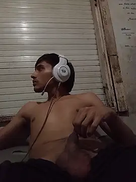 Snapshot of MYM69_- chatting on February 11, 2026, 3:11 am MYM69 - online show from February 11, 2026, 3:11 am