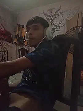 Snapshot of MYM69_- chatting on February 11, 2026, 9:09 pm MYM69 - online show from February 11, 2026, 9:09 pm