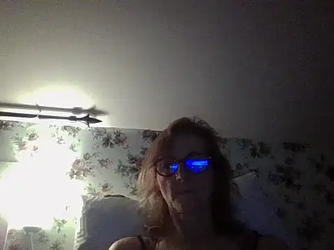 Valinella online show from December 14, 2025, 7:51 pm