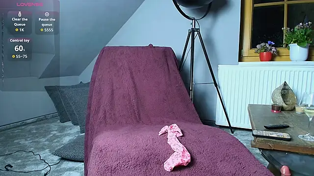 SashaSilk online show from October 27, 2025, 12:26 am