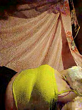 VanGau031694 online show from February 22, 2026, 11:58 pm