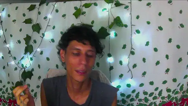 Crxxxsh online show from September 22, 2025, 11:51 pm