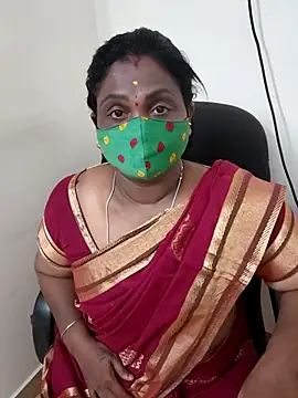Snapshot of Tamil_Kavitha10 chatting on September 11, 2025, 6:41 pm Tamil Kavitha10 online show from September 11, 2025, 6:41 pm