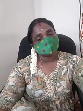 Snapshot of Tamil_Kavitha10 chatting on October 1, 2025, 4:46 pm Tamil Kavitha10 online show from October 1, 2025, 4:46 pm