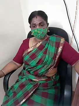 Snapshot of Tamil_Kavitha10 chatting on October 12, 2025, 1:54 pm Tamil Kavitha10 online show from October 12, 2025, 1:54 pm