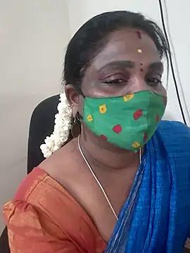 Snapshot of Tamil_Kavitha10 chatting on October 13, 2025, 1:22 pm Tamil Kavitha10 online show from October 13, 2025, 1:22 pm