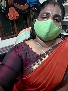 Snapshot of Tamil_Kavitha10 chatting on October 26, 2025, 5:30 pm Tamil Kavitha10 online show from October 26, 2025, 5:30 pm