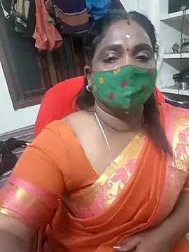 Snapshot of Tamil_Kavitha10 chatting on October 27, 2025, 3:38 pm Tamil Kavitha10 online show from October 27, 2025, 3:38 pm