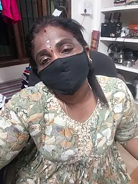 Snapshot of Tamil_Kavitha10 chatting on October 30, 2025, 3:46 pm Tamil Kavitha10 online show from October 30, 2025, 3:46 pm