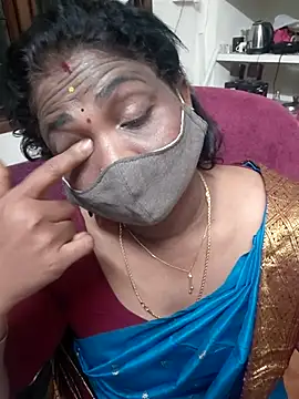 Tamil Kavitha10 online show from November 18, 2025, 8:35 pm