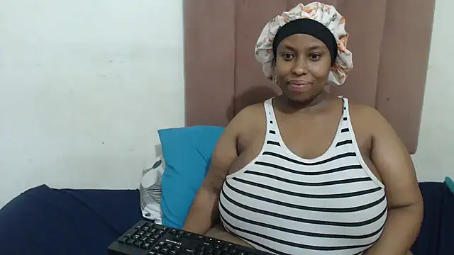Snapshot of Chubby_Queenx255 chatting on November 13, 2025, 4:28 pm Chubby Queenx255 online show from November 13, 2025, 4:28 pm