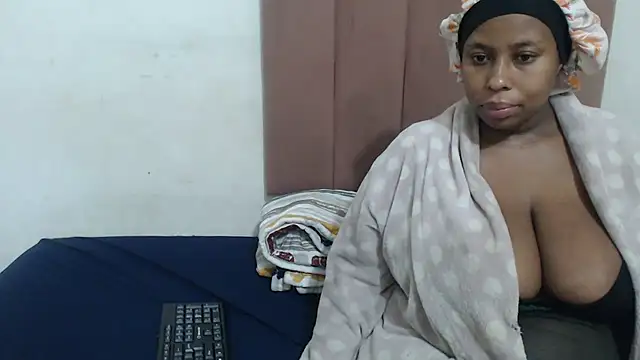 Snapshot of Chubby_Queenx255 chatting on November 14, 2025, 5:22 pm Chubby Queenx255 online show from November 14, 2025, 5:22 pm