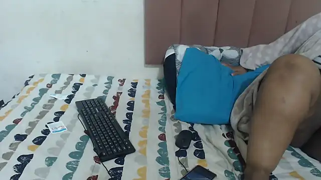 Snapshot of Chubby_Queenx255 chatting on November 16, 2025, 6:24 pm Chubby Queenx255 online show from November 16, 2025, 6:24 pm