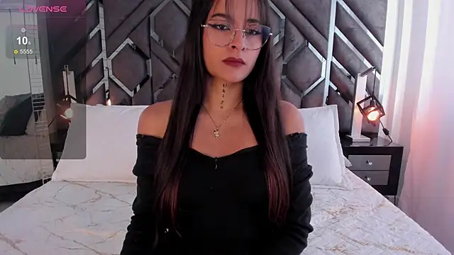 Lilith Blaze1 online show from October 28, 2025, 12:52 pm