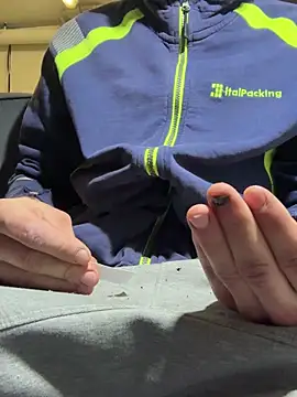 420boy   online show from November 12, 2025, 9:14 pm