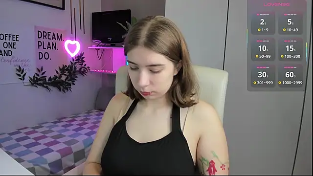 DianaGalaxy online show from September 27, 2025, 8:25 pm