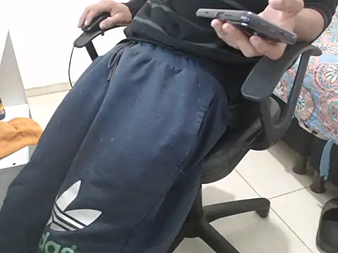 nyxsex online show from November 5, 2025, 12:10 am