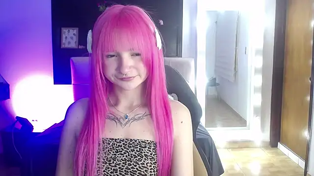  Charlotte Collins  online show from July 17, 2026, 4:34 pm