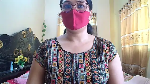 Elena cruz5 online show from June 1, 2026, 4:36 am