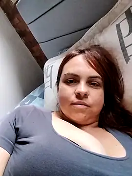 Snapshot of CARITOMIO chatting on February 8, 2026, 7:17 pm CARITOMIO online show from February 8, 2026, 7:17 pm