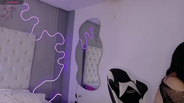 Emma visconti online show from January 13, 2026, 12:43 pm