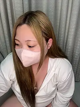 Snapshot of Chua-chan chatting on October 17, 2025, 5:26 pm Chua-chan online show from October 17, 2025, 5:26 pm