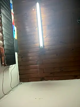 lulizoee online show from October 21, 2025, 6:52 pm