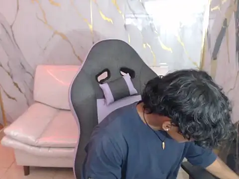 bull cam online show from October 5, 2025, 7:56 pm