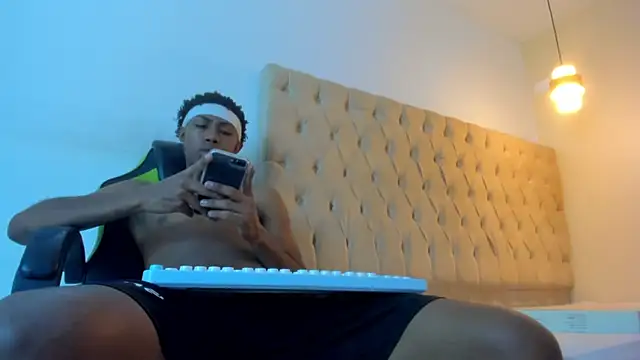 Jax Maliq online show from December 2, 2025, 5:08 pm