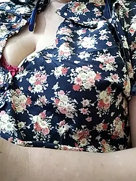 Janvi -Love online show from October 8, 2025, 9:51 am