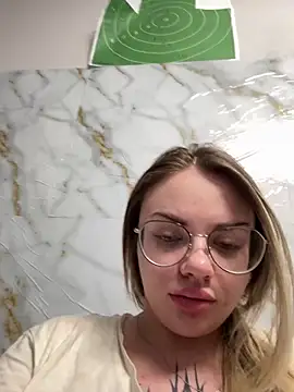 Snapshot of StasySweet chatting on February 22, 2026, 6:24 am StasySweet online show from February 22, 2026, 6:24 am