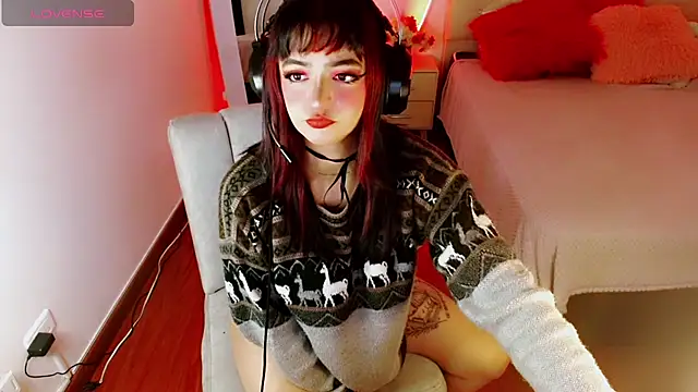 Lunyhose online show from October 11, 2025, 7:45 pm